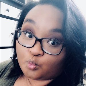 Meet your Posher, Sheena